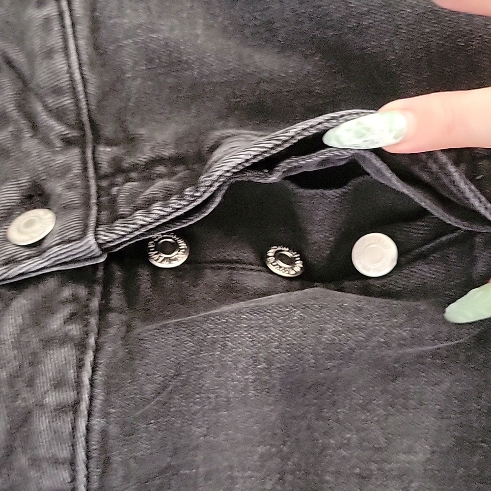 Old Navy High Rise O.G. Straight Shorts - Picture 3 of 5